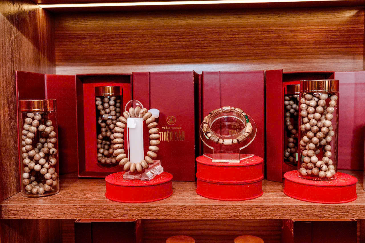 Tại sao nên đeo vòng trầm hương 108 hạt? Khám phá ý nghĩa phong thủy & tâm linh